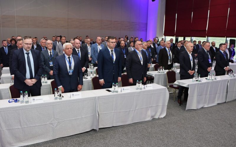 Izabran Izvršni odbor N/FS BiH, u sastavu i neka nova imena