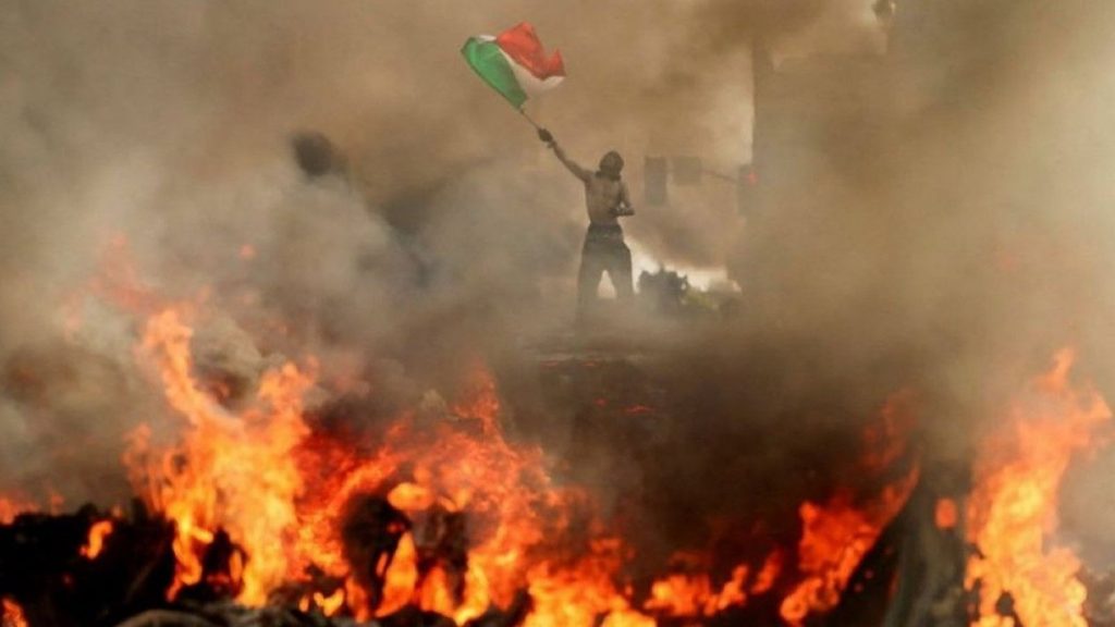 Burno u Los Angelesu: Automobili gore, vojska se sukobila sa demonstrantima