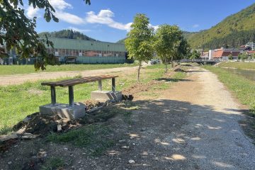 Jutro maglovito a preko dana sunčano