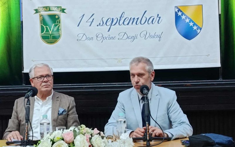 Prof. dr. Sanjin Kodrić održao javno predavanje u Donjem Vakufu