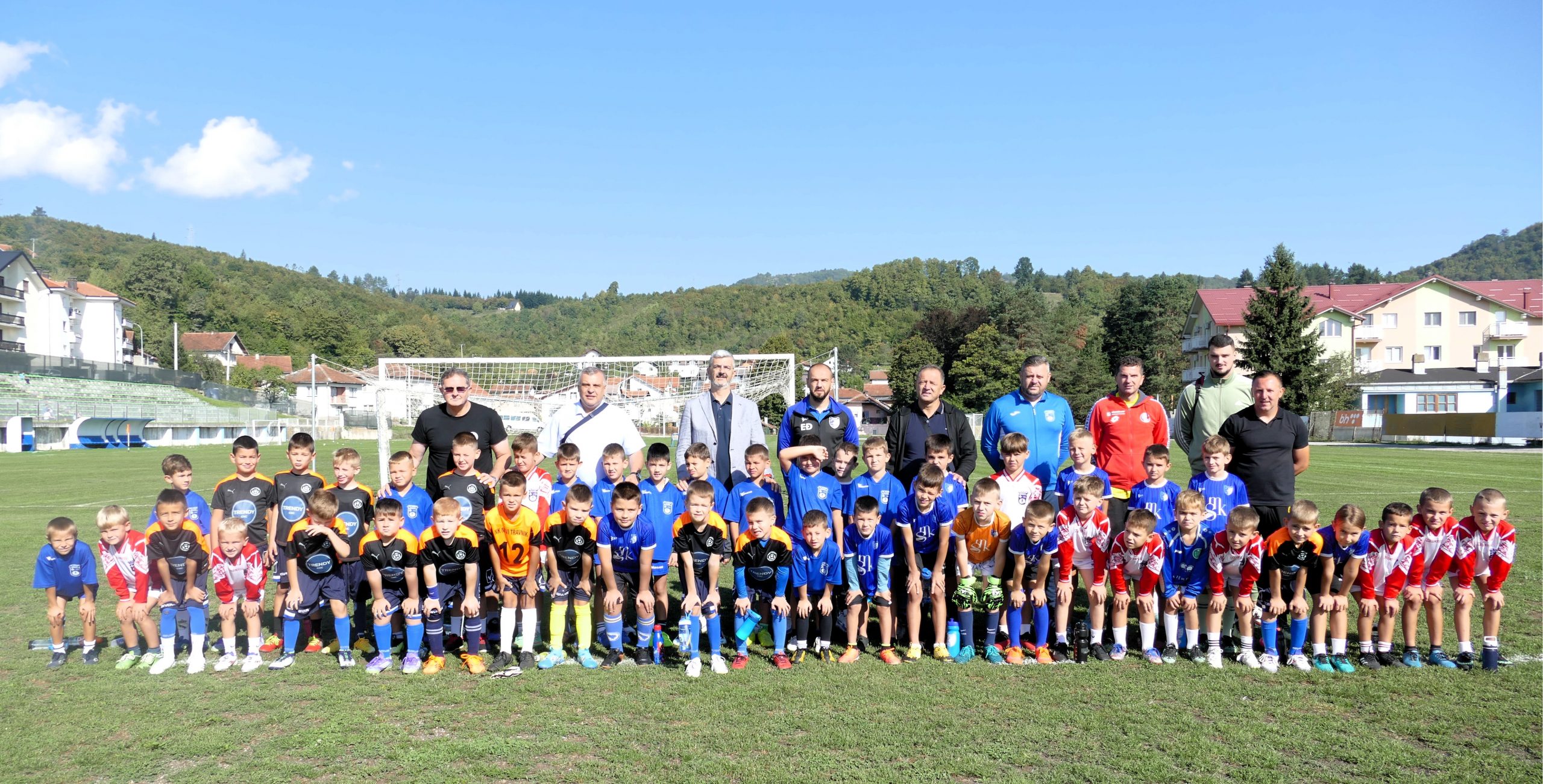 Svečano otvaranje turnira za najmlađe povodom Dana oslobođenja Donjeg Vakufa u organizaciji FK RADNIK