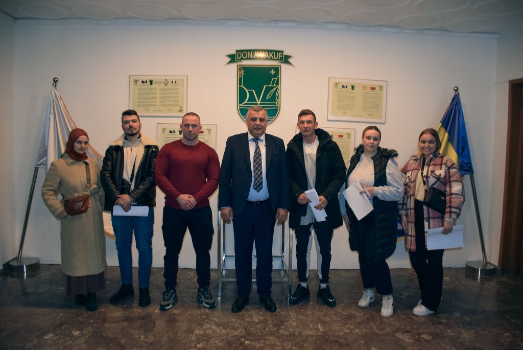 5 mladih bračnih parova ostvarili pravo na korištenje općinskih stanova po povoljnim uslovima