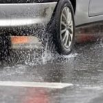 U većem dijelu zemlje vozi se po mokrom i klizavom kolovozu