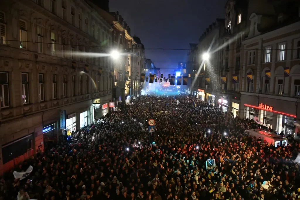 Donji Vakuf – Zmajevi sa 100.000 navijača ispred Vječne vatre proslavili plasman na SP, posebne ovacije za Barbareza i Džeku