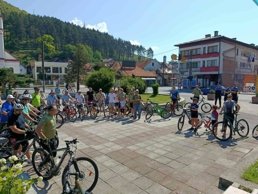 Donji Vakuf – VOZILI SMO NA AJVATOVICU