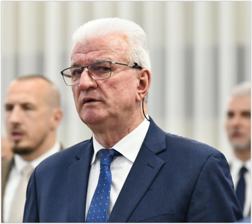 Donji Vakuf – Premijer Lendo: Zahtjevi ljekara su nerealni, valjda mi znamo koliko imamo novca, ako pokrenu štrajk, idemo na sud