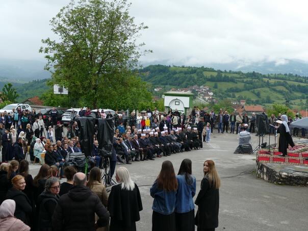Donji Vakuf – Prusac: Svečano otvorena manifestacija “516. dani Ajvatovice”