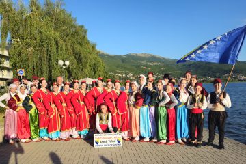 Donji Vakuf – Sinoć oko 18:00h folkloraši KUD-a “Nakib Abdagić – Kiban” su doputovali iz dalekog Ohrida