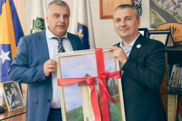 Donji Vakuf – NASTAVAK VELIKOG INVESTICIONOG CIKLUSA: POTPISANO ŠEST UGOVORA U VRIJEDNOSTI OD SKORO 600.000,00 KM