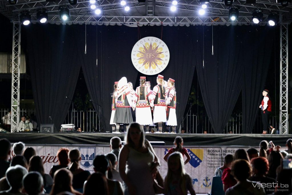 Donji Vakuf – Otvoren “V internacionalni festival folklora” u Sarajevu: Na sceni bogata tradicija pet zemalja