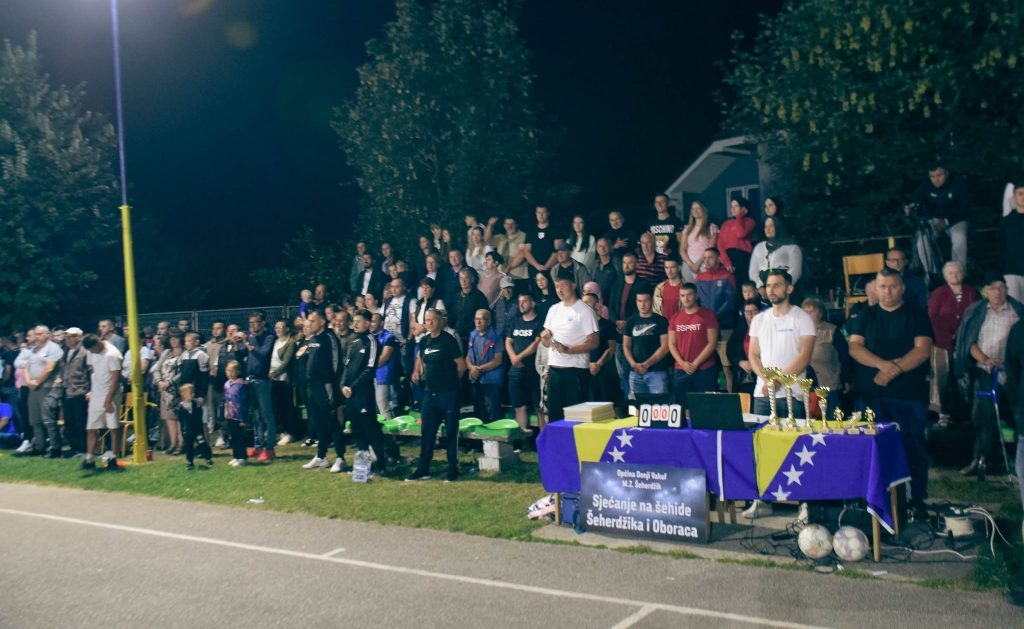 Donji Vakuf – Večeras počinje 27. memorijalni turnir u malom nogometu “Sjećanje na šehide Šeherdžika i Oboraca”